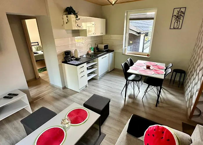 Nad Jeziorem Vila Siamoszyce